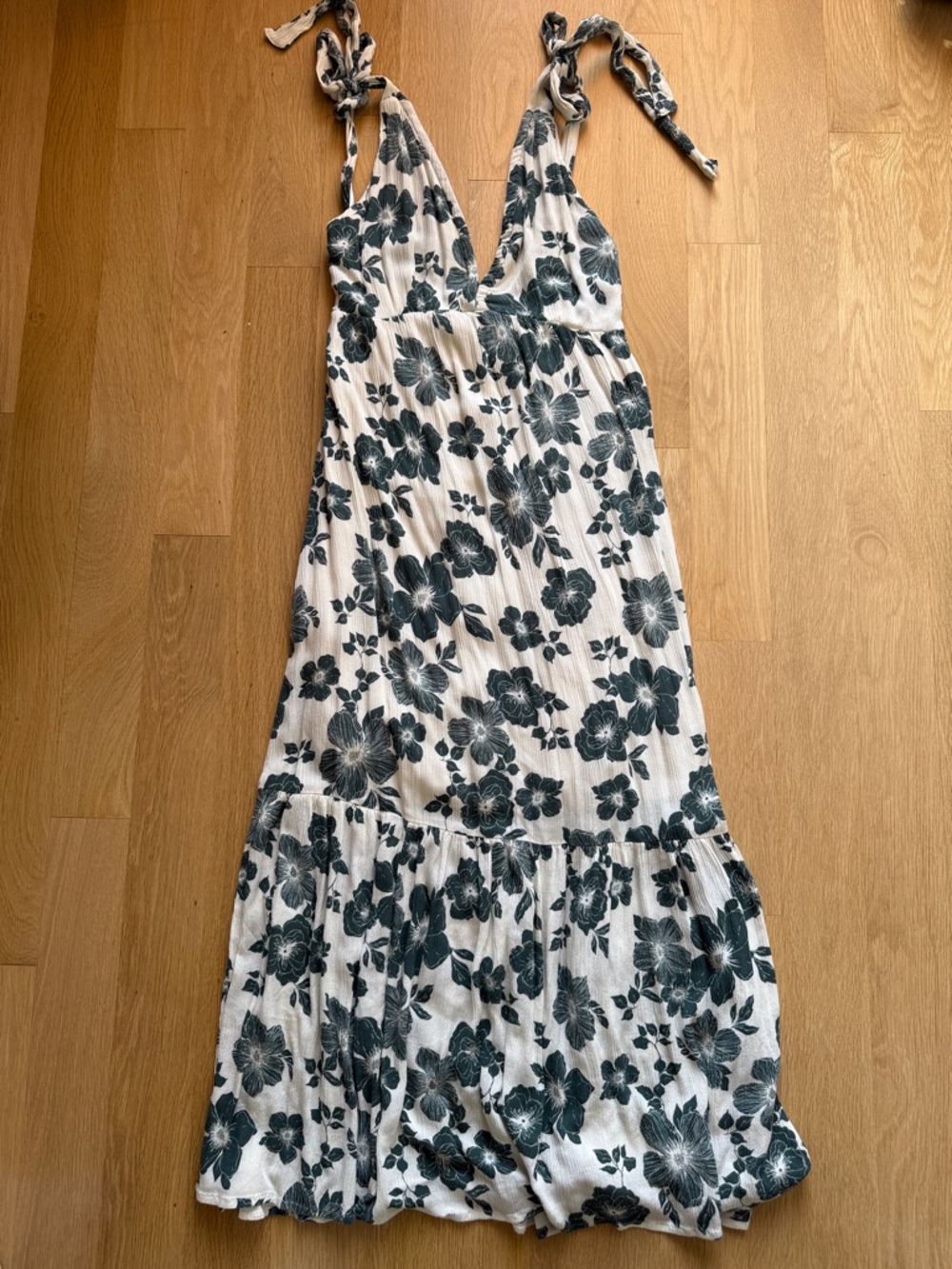 Abercrombie & Fitch White Maxi Dress with Dark Green Floral Print